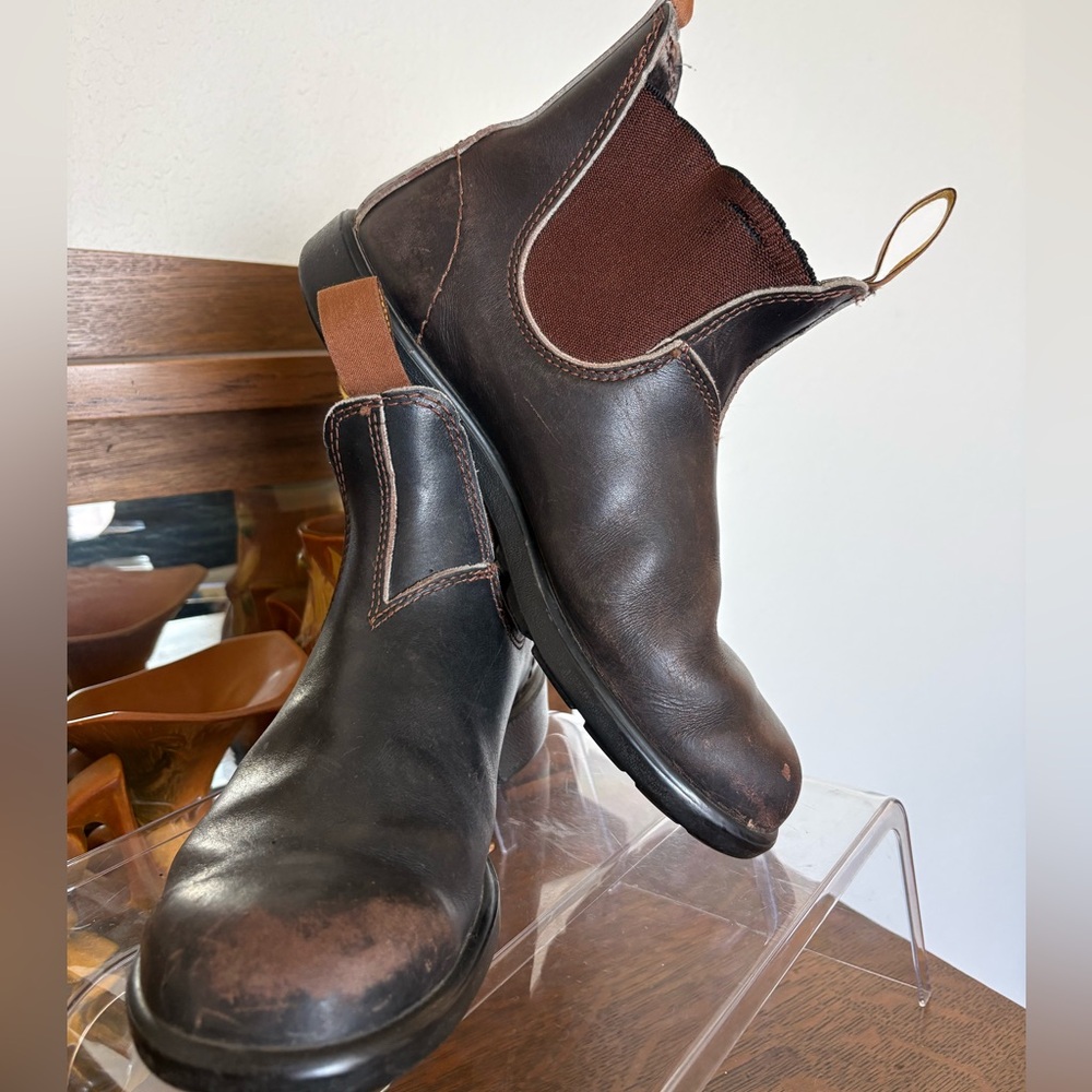 Blundstone original Chelsea Boot Stout Brown US women’s size 11.5 men’s 9.5